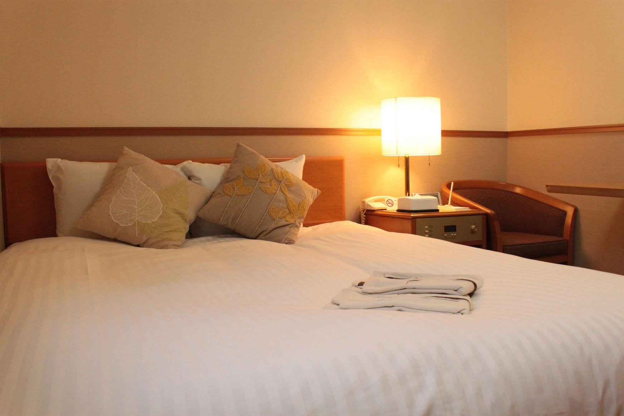 Smile Hotel أتسوغي المظهر الخارجي الصورة
